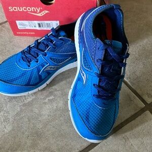 🏖️NWT boys Saucony Volt shoes blue size 1.5
